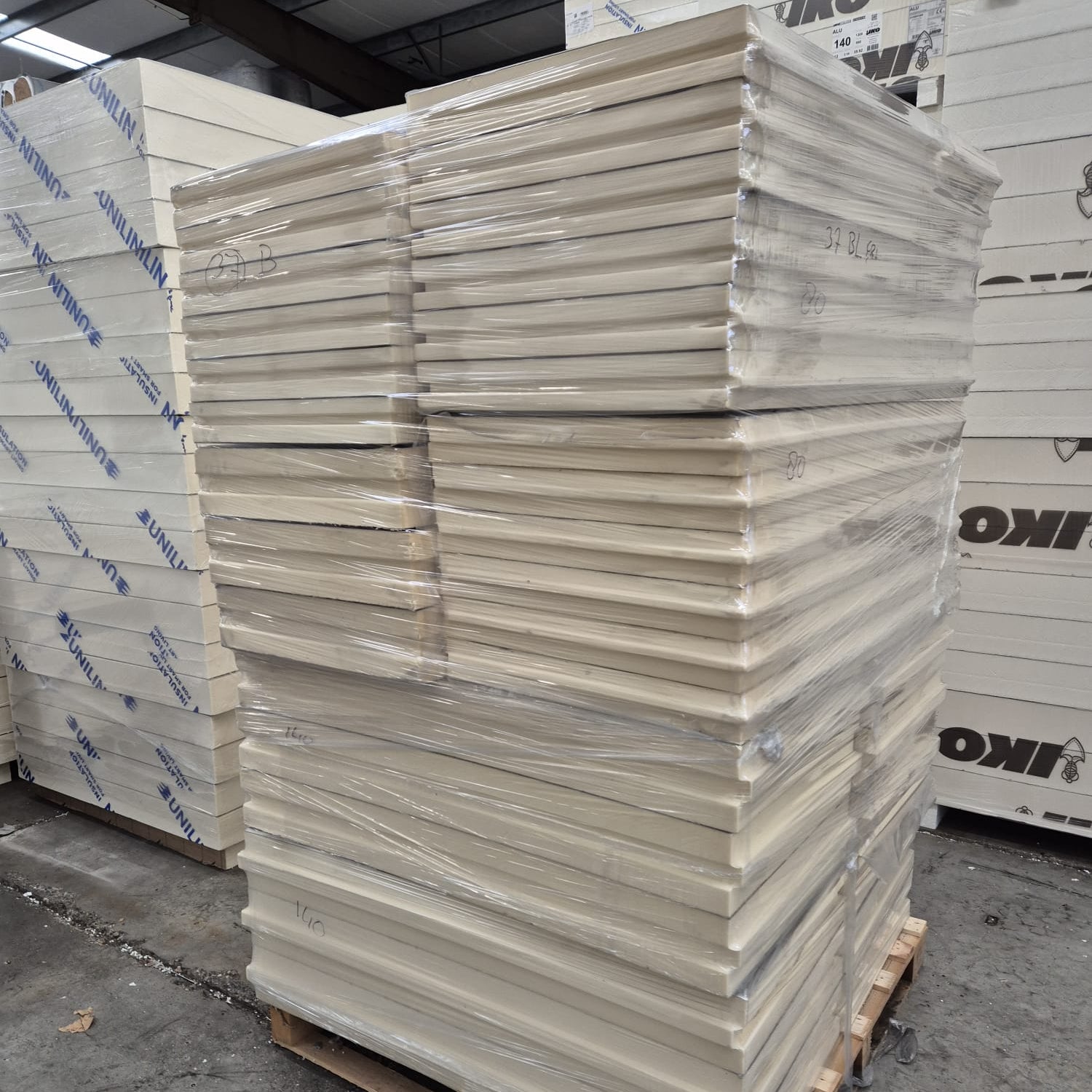 RESTPARTIJ: PIR ALU 140mm + 80mm 1200x600mm TG